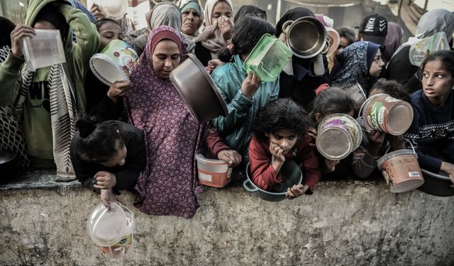 Gazze'nin kuzeyinde bebek ve çocuklar açlıktan ölüyor!