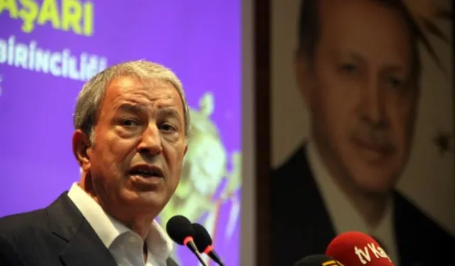 Hulusi Akar: PKK'lı, YPG'li piçlerle bizi durdurmaya çalışıyorlar