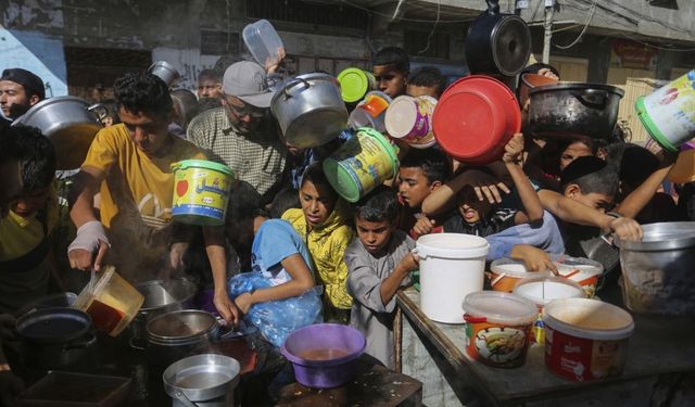 13 küresel yardım kuruluşundan ortak açıklama: Gazze'ye yardım ulaştırmak neredeyse imkansız