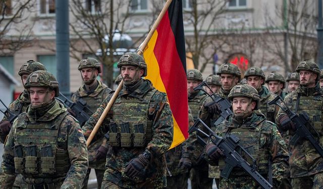 Savaşın ayak sesleri: Almanya'da zorunlu askerlik tartışmaları başladı