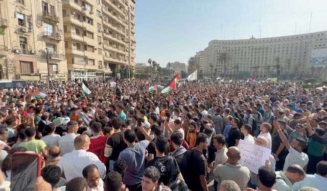 Sisi rejimi, Gazze'ye destek eylemlerine katılan sivilleri gözaltına aldı