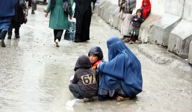 Dilenciyi tecrit ve topluma kazandırma! Bir Afganistan örneği!