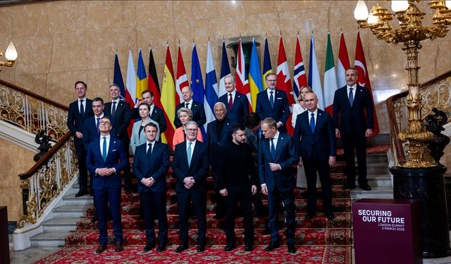 İngiltere'nin ev sahipliğiyle bir Ukrayna zirvesi daha
