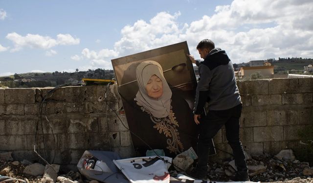 Terörist İsrail, 70 yaşındaki Najwa’yı evinin içinde katletti