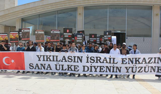 Fırat Üniversitesi öğrencileri, Vicdan Gemisi'ne yapılan saldırıyı protesto etti