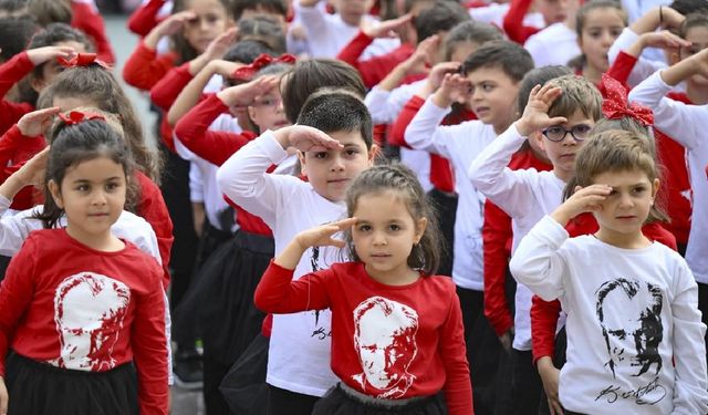 Okulda çocuklar İslam’dan bihaber büyüyor! Üç ödevden ikisi Atatürk üzerine!