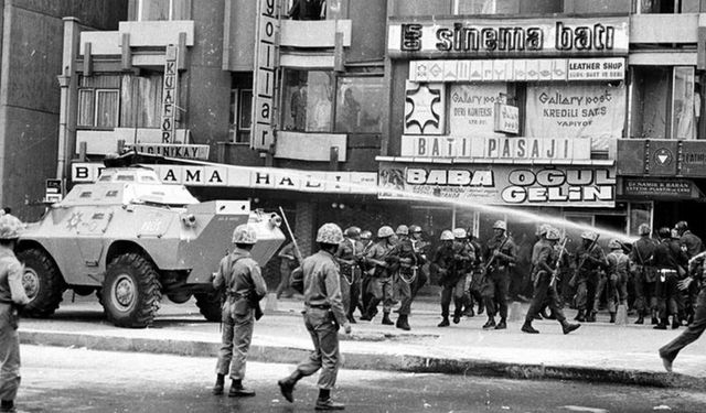 Tarihte bugün: 12 Eylül 1980 Darbesi