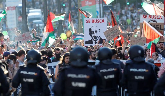 Gazzeliler İspanyolları, İspanyollar Avrupa’yı değiştiriyor