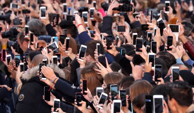 Aptal yeni dünyanın yeni terörü: Teşhir