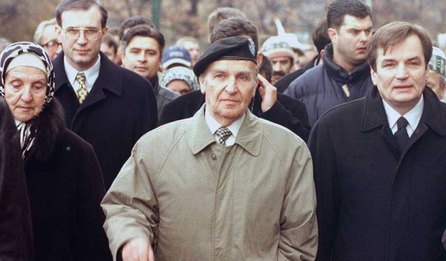 Aliya İzzetbegoviç'in vefatının 22. sene-i devriyesi