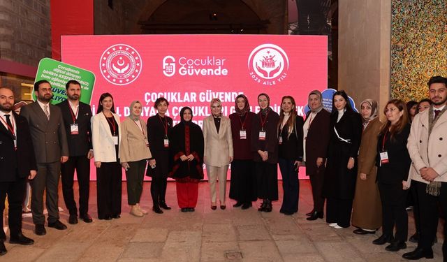 Aile Bakanı Göktaş 'Çocuklar Güvende'yi duyurdu: Manevi içeriklerle taçlandırılmalı
