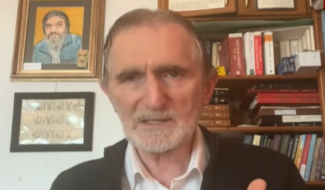 Kâzım Albayrak Akit TV'ye konuk oldu: "Necip Fazıl hadislerle bir dünya nizamı kurdu"