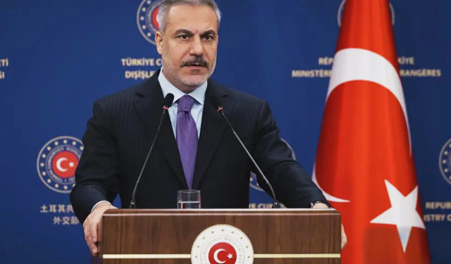 Hakan Fidan: "400 milyonun kaderi bir grup tarafından rehin alınıyor"