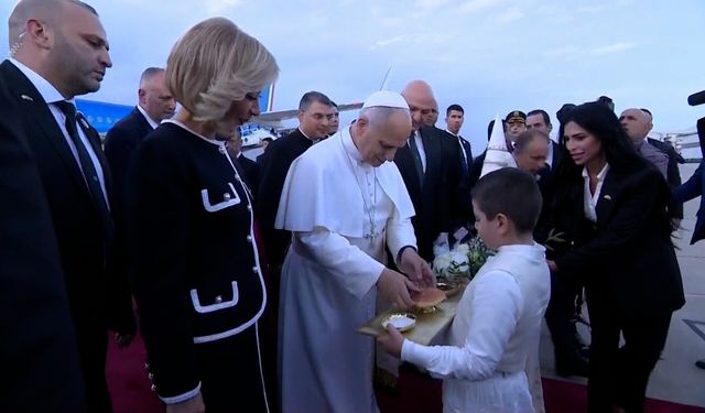 Hizbullah'a bağlı gruplar Papa'yı büyük coşkuyla karşıladı