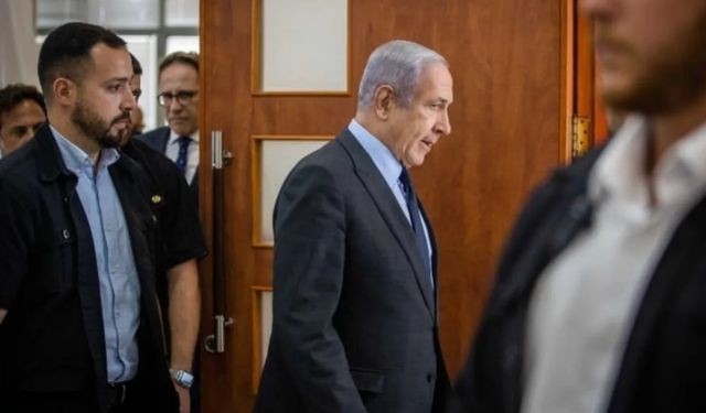 Hem katil hem yalancı: Netanyahu hakim karşısına çıktı