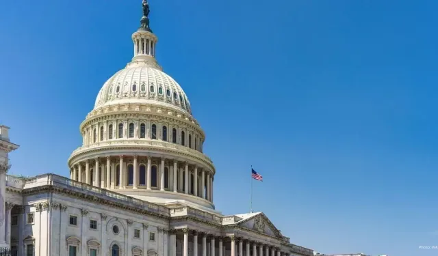 ABD Senatosu 901 milyar dolarlık askeri bütçe tasarısını kabul etti