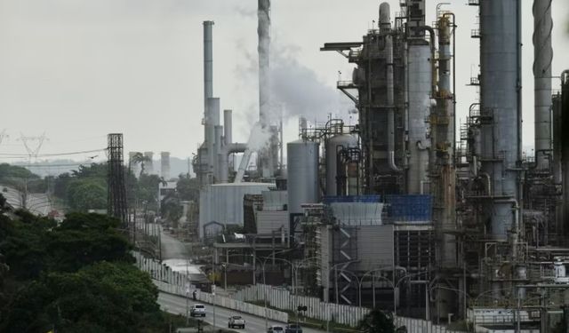 Trump duyurdu: Venezuela'nın petrol rezervleri ABD'de