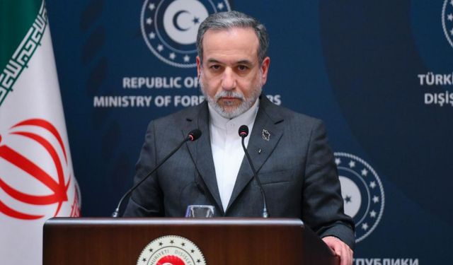 İran Dışişleri Bakanı: 'ABD ile nükleer görüşmelerin cuma günü Maskat'ta yapılması planlanıyor'