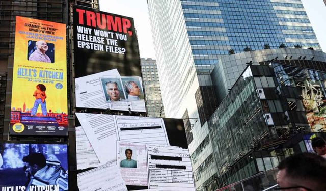 Batı’nın kirli aynası: Epstein dosyasındaki isimler yayınlandı