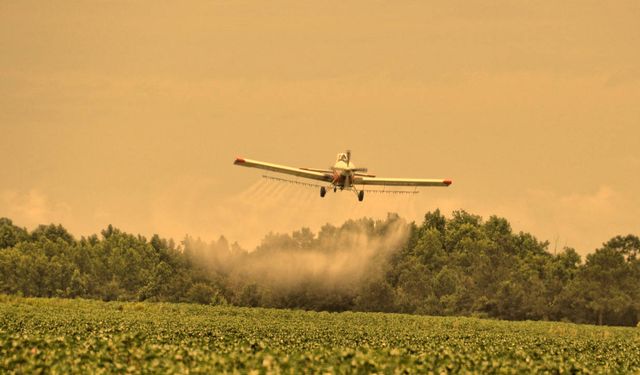 İsrail'den ekolojik terör: Topraklara kimyasal madde yağmuru