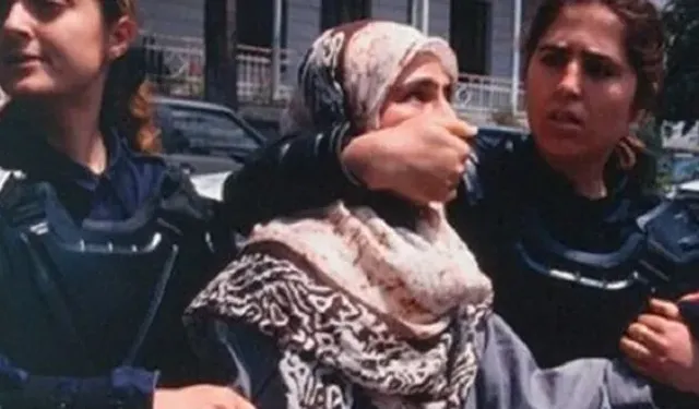 7 Mart 1989 - Üniversitelerde başörtüsü yasağı