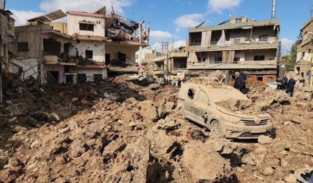 İsrail ordusunun Lübnan'a saldırıları sürüyor