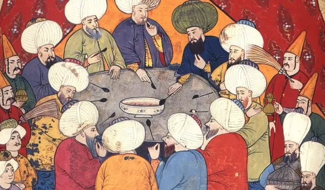 Dairenin büyüsünden köşelerin keskinliğine: Sofralarımızdan neyi kaybettik?