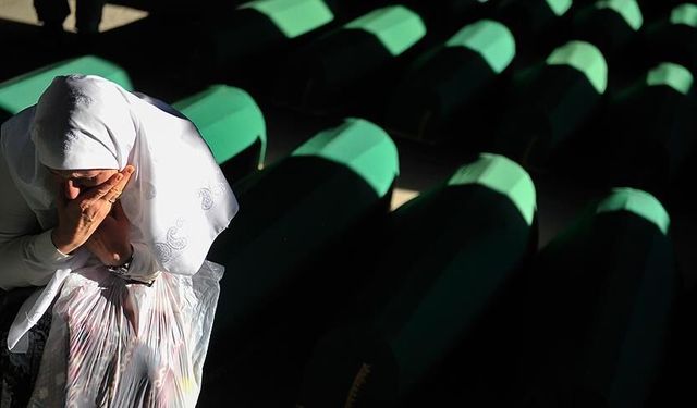 Tarihte bugün: Srebrenitsa Katliamı