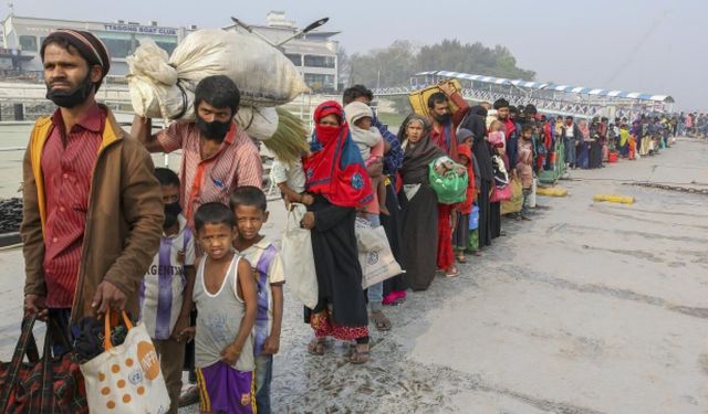 Arakanlı Müslümanlar vatanlarından siliniyor