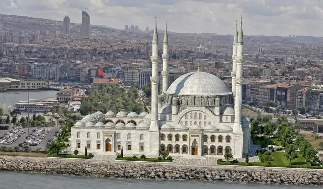 Kadıköy’e yapılacak cami mürteci Kemalistleri rahatsız etti