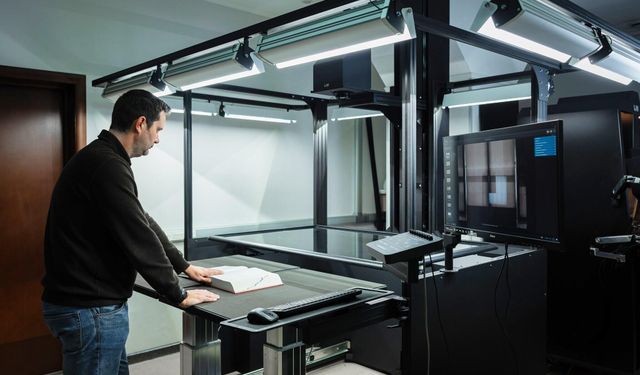 Yapay zekâ uğruna kitap kıyımı: Sahaflardan toplanan milyonlarca eser parçalandı