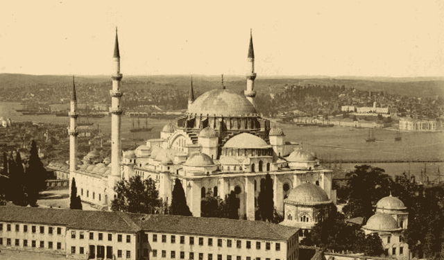 “Dinî ıslahat” adı altında camilere kilise düzeni