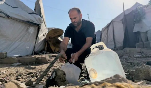 Gazze’de hayat, su ve ekmek kuyruğunda geçiyor