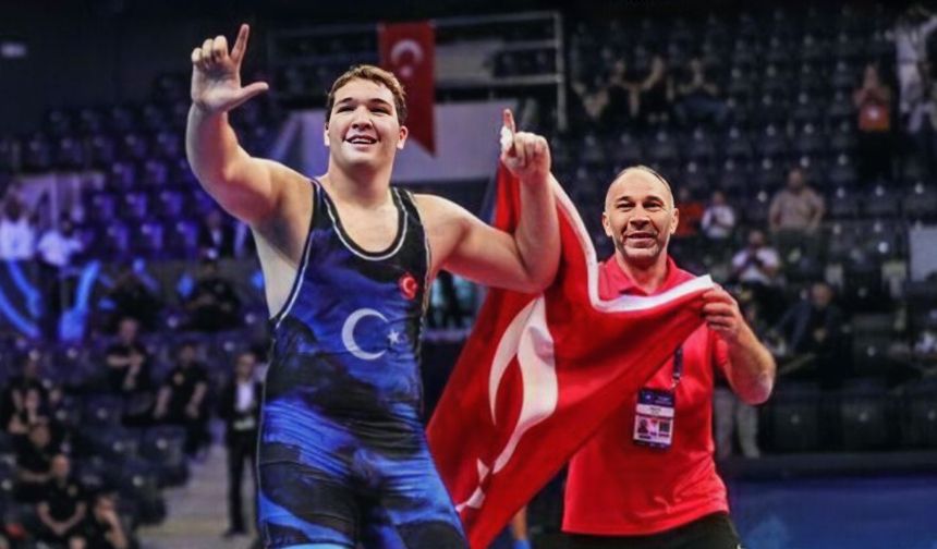 Cemal Yusuf Bakır dünya şampiyonu oldu