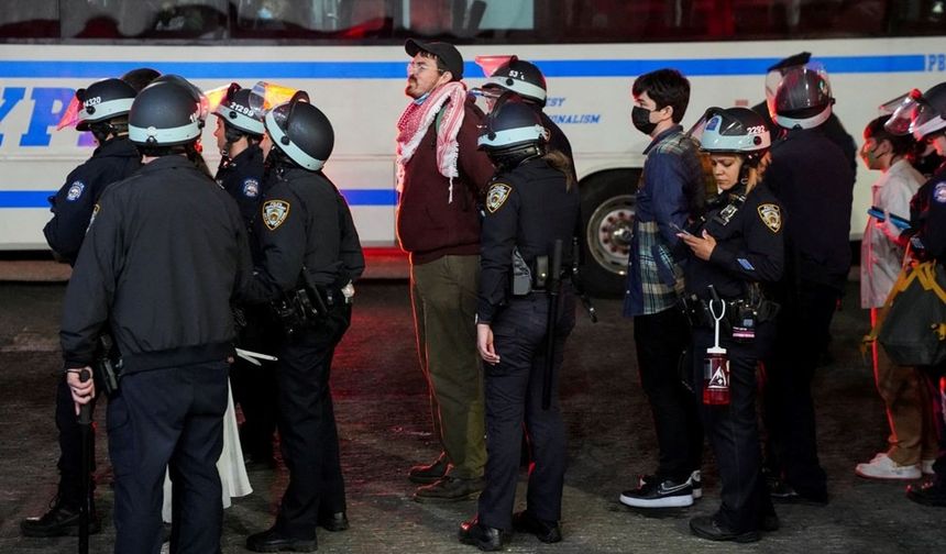 Columbia Üniversitesi’ndeki direnişe polis baskını: Çok sayıda gözaltı var