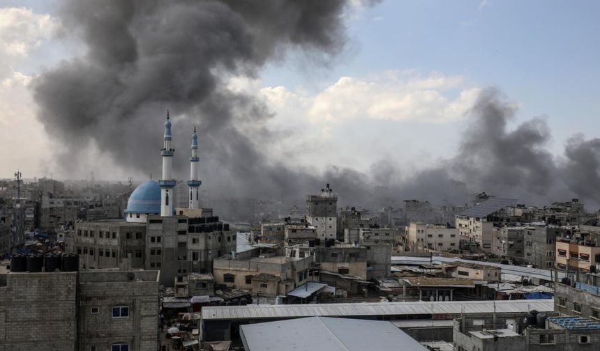 Canlı: Terörist İsrail Refah'ı bombalıyor!