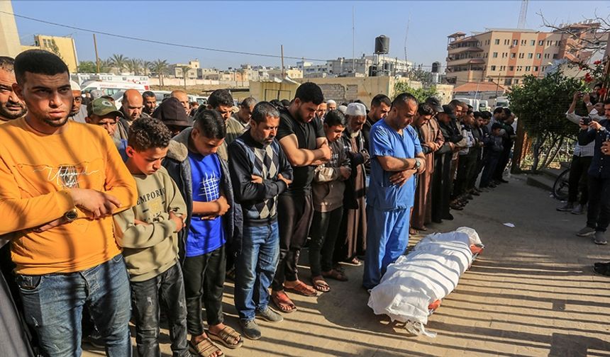 Filistin Sağlık Bakanlığı: 1060 sağlık çalışanı şehit oldu