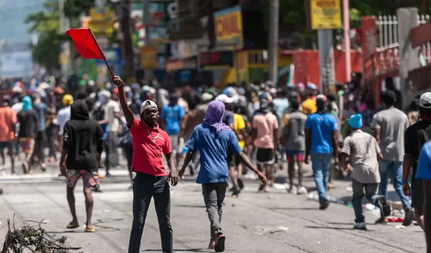 Haiti devleti çökme noktasına geldi