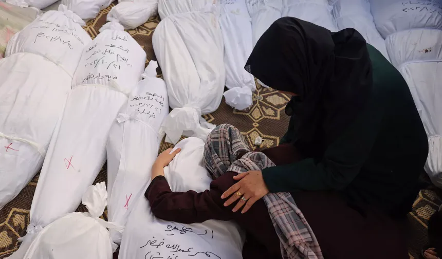 Dünyanın sessizliği eşliğinde Gazze ölüyor: 49 Filistinli şehit oldu