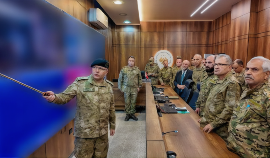 Kara Kuvvetleri Komutanı, Suriye Savunma Bakanı ile görüştü