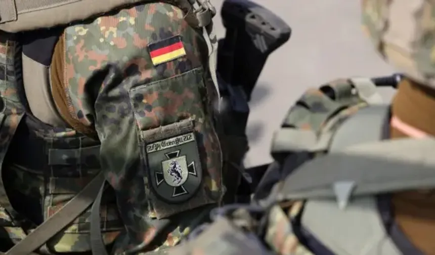 ABD'nin yalnız bıraktığı Avrupa'nın güvenliğini Almanya mı üstlenecek?