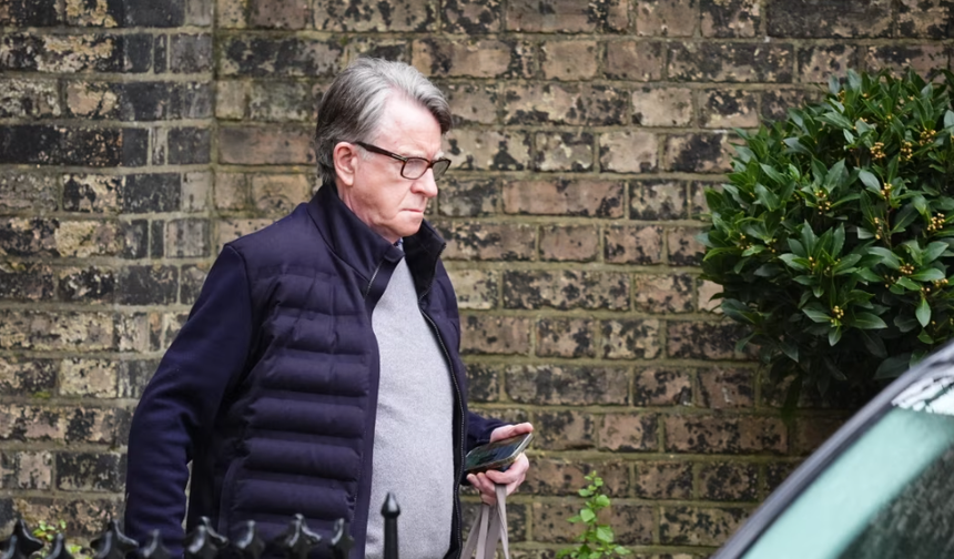 Eski ABD Büyükelçisi Mandelson'a Epstein gözaltısı