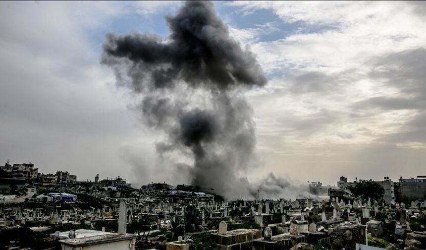 Hamas: İsrail, saldırıları ile arabulucuların çabalarıyla alay ediyor