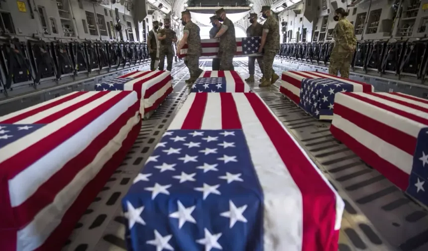 ABD 8 bin askeri İran sınırına kaydırıyor