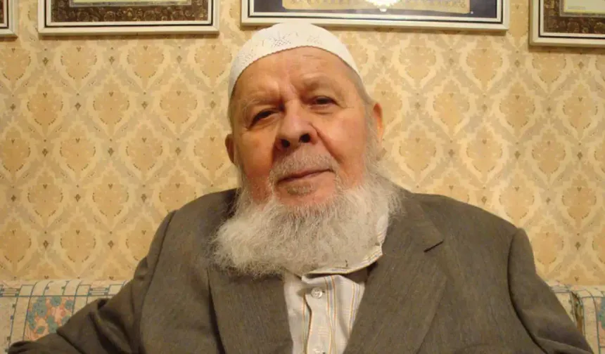 Tahir Büyükkörükçü Hoca'yı vefatının yıl dönümünde rahmetle anıyoruz