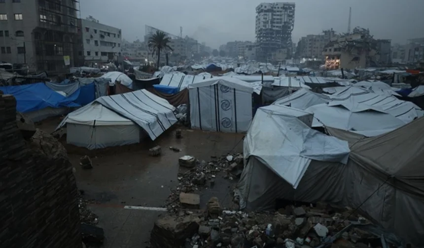 Gazze, işgalin yeni sınırlarıyla boğuşuyor