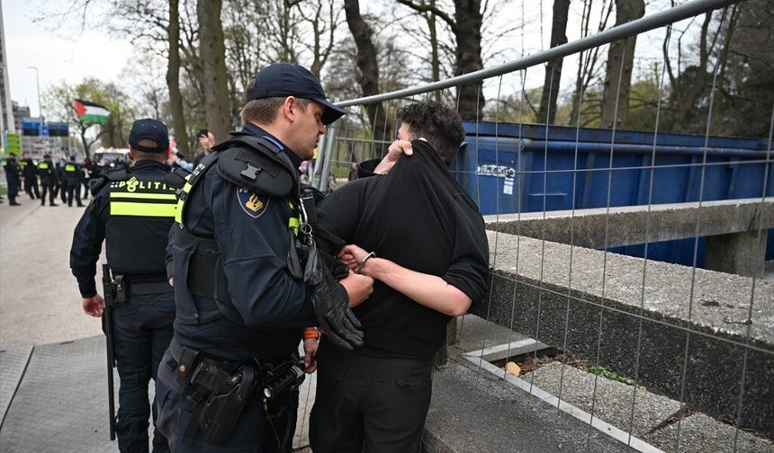 Hollanda’da Filistin ve Lübnan'a destek gösterisine polis müdahalesi