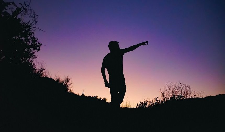 İnsan kimdir ve nedir?