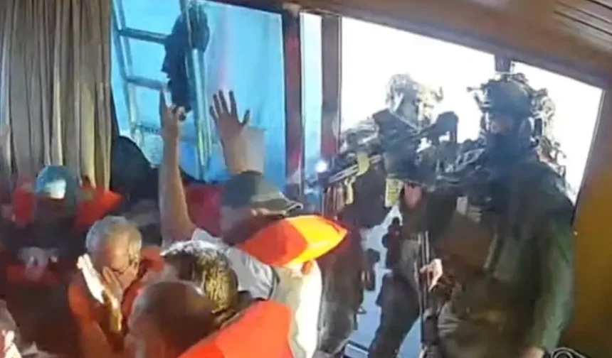 Küresel Sumud Filosu’na soykırım iddianamesi