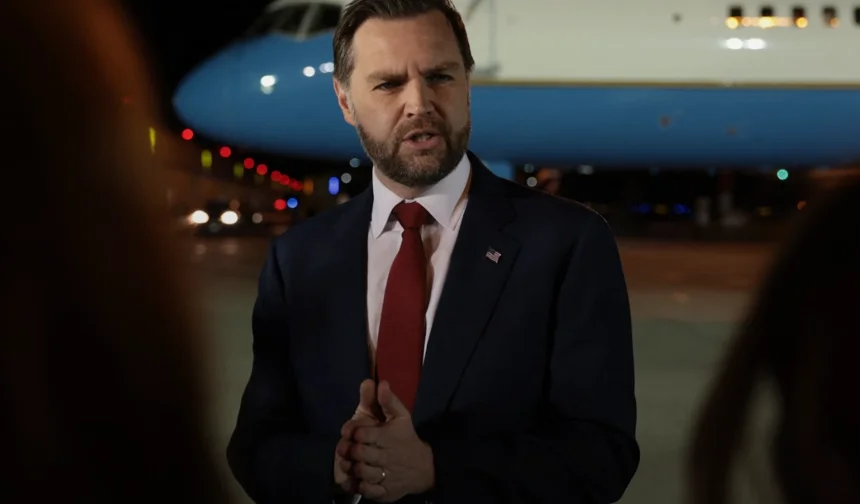 NYT: Vance'in İslamabad ziyareti 'askıya alındı'